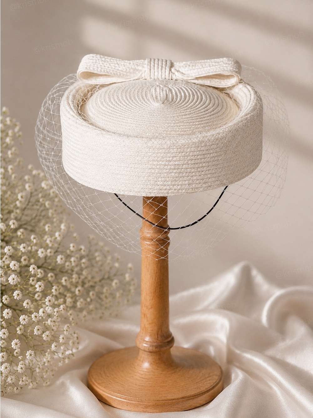 Classic Ivory Bridal Pillbox Fascinator | Birdcage Veil, Derby & Wedding Hat - Picture 2 of 2